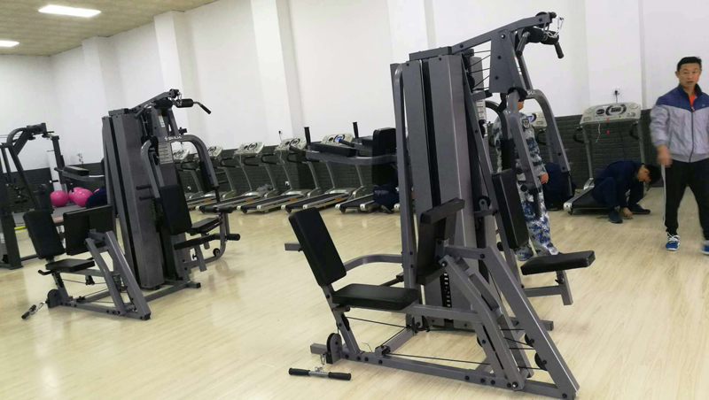 单位健身房器材